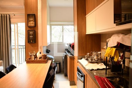 Cozinha e Área de Serviço de kitnet/studio para alugar com 1 quarto, 37m² em Granja Viana, Cotia