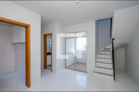 Sala de apartamento para alugar com 3 quartos, 55m² em Palmeiras, Belo Horizonte