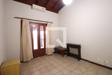 Casa à venda com 472m², 4 quartos e 5 vagasSuíte 2