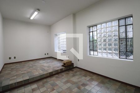 Casa à venda com 472m², 4 quartos e 5 vagasQuarto 1 Subsolo