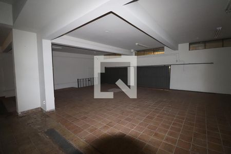 Casa à venda com 472m², 4 quartos e 5 vagasGaragem Subsolo