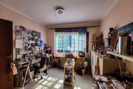 Casa à venda com 320m², 6 quartos e 5 vagasQuarto