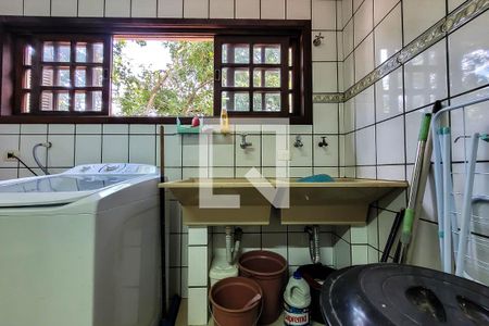 Casa à venda com 320m², 6 quartos e 5 vagas Área de Serviço