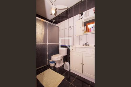 Casa à venda com 360m², 3 quartos e 2 vagas Casa à venda com 360m², 3 quartos e 2 vagasBanheiro