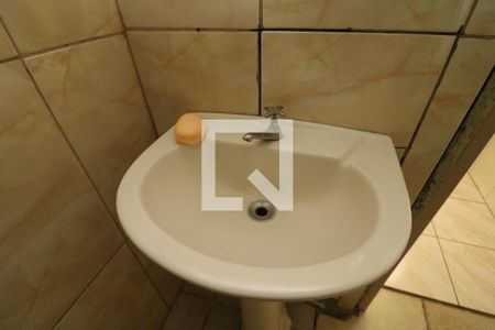 Casa à venda com 225m², 3 quartos e 2 vagasBanheiro