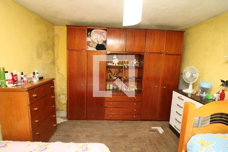 Casa à venda com 225m², 3 quartos e 2 vagasQuarto 3