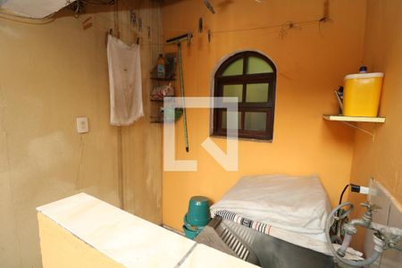 Casa à venda com 225m², 3 quartos e 2 vagasÁrea de Serviço
