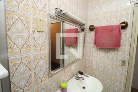 Casa à venda com 225m², 3 quartos e 2 vagasBanheiro