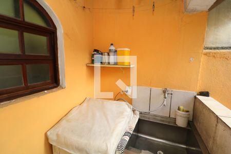 Casa à venda com 225m², 3 quartos e 2 vagasÁrea de Serviço