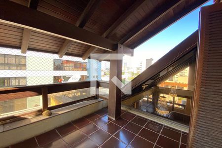 Apartamento à venda com 250m², 2 quartos e 2 vagasSacada do Quarto 1 - Suíte