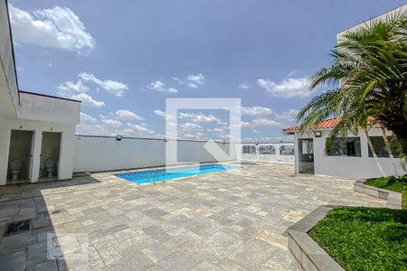 Apartamento à venda com 175m², 4 quartos e 3 vagas Apartamento à venda com 175m², 4 quartos e 3 vagasÁrea comum - Piscina