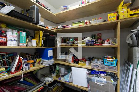 Apartamento à venda com 175m², 4 quartos e 3 vagas Apartamento à venda com 175m², 4 quartos e 3 vagasÁrea de Serviço