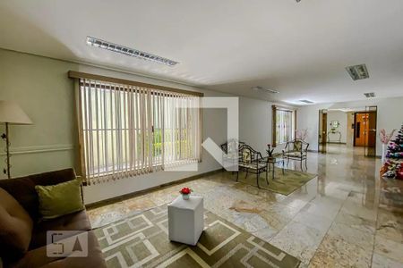 Apartamento à venda com 175m², 4 quartos e 3 vagas Apartamento à venda com 175m², 4 quartos e 3 vagasÁrea comum - Hall Social