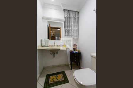 Apartamento à venda com 175m², 4 quartos e 3 vagas Apartamento à venda com 175m², 4 quartos e 3 vagasLavabo