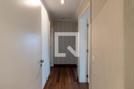 Apartamento para alugar com 187m², 3 quartos e 3 vagas Apartamento para alugar com 187m², 3 quartos e 3 vagasCorredor dos quartos