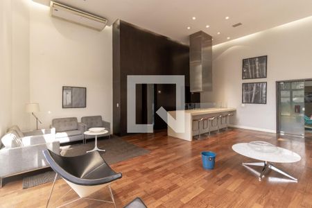 Apartamento para alugar com 187m², 3 quartos e 3 vagas Apartamento para alugar com 187m², 3 quartos e 3 vagasÁrea Comum do prédio