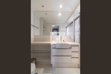 Apartamento para alugar com 187m², 3 quartos e 3 vagas Apartamento para alugar com 187m², 3 quartos e 3 vagasSuíte 2