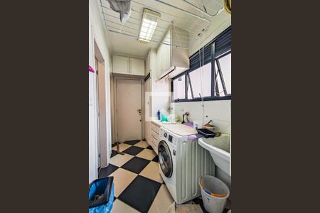 Apartamento à venda com 150m², 3 quartos e 3 vagas Apartamento à venda com 150m², 3 quartos e 3 vagasÁrea de Serviço