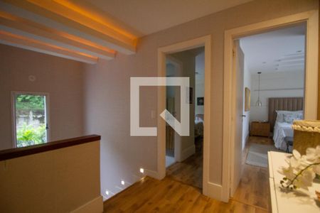 Casa de condomínio à venda com 450m², 4 quartos e 2 vagas Casa de condomínio à venda com 450m², 4 quartos e 2 vagasHall dos Quartos