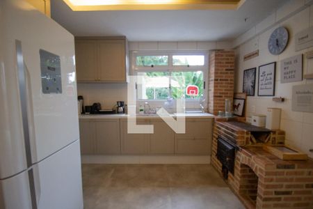 Casa de condomínio à venda com 450m², 4 quartos e 2 vagas Casa de condomínio à venda com 450m², 4 quartos e 2 vagasCozinha