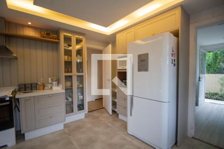 Casa de condomínio à venda com 450m², 4 quartos e 2 vagas Casa de condomínio à venda com 450m², 4 quartos e 2 vagasCozinha