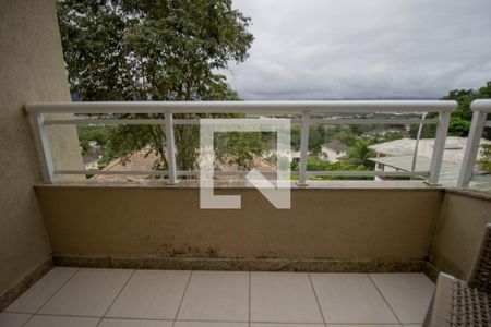 Casa de condomínio à venda com 450m², 4 quartos e 2 vagas Casa de condomínio à venda com 450m², 4 quartos e 2 vagasSacada da Suíte 4