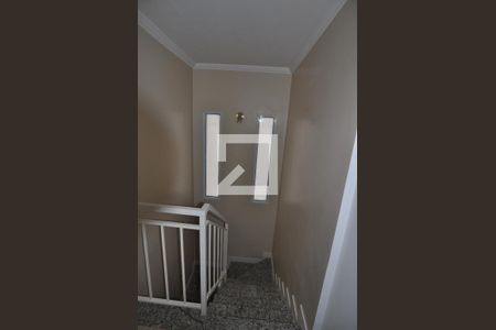 Casa à venda com 247m², 4 quartos e 4 vagasEscada de Acesso