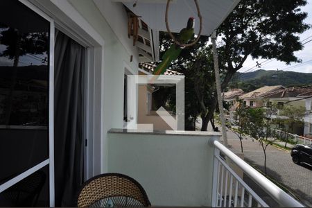 Casa à venda com 247m², 4 quartos e 4 vagasVaranda do Quarto 2