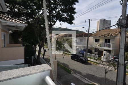 Casa à venda com 247m², 4 quartos e 4 vagasVista do Quarto 2