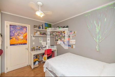 Casa à venda com 350m², 4 quartos e 4 vagas Casa à venda com 350m², 4 quartos e 4 vagasQuarto 3