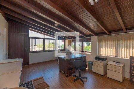 Casa à venda com 350m², 4 quartos e 4 vagas Casa à venda com 350m², 4 quartos e 4 vagasQuarto 4