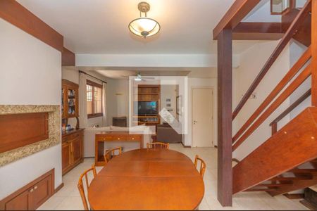 Casa à venda com 350m², 4 quartos e 4 vagas Casa à venda com 350m², 4 quartos e 4 vagasSala 4 - Churrasqueira