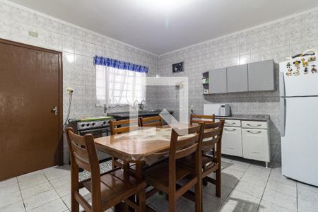 Casa à venda com 115m², 3 quartos e 2 vagas Casa à venda com 115m², 3 quartos e 2 vagasCozinha
