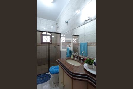 Casa à venda com 404m², 5 quartos e 4 vagasBanheiro 