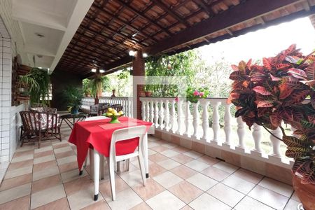 Casa à venda com 404m², 5 quartos e 4 vagasChurrasqueira