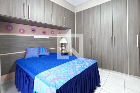 Casa à venda com 404m², 5 quartos e 4 vagasQuarto 2