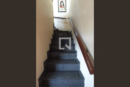 Casa à venda com 404m², 5 quartos e 4 vagasEscada 