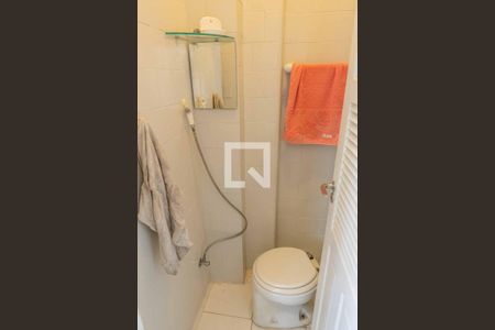 Apartamento à venda com 86m², 2 quartos e 1 vaga Apartamento à venda com 86m², 2 quartos e 1 vagaBanheiro de Serviço