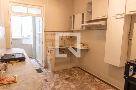 Apartamento à venda com 86m², 2 quartos e 1 vaga Apartamento à venda com 86m², 2 quartos e 1 vagaCozinha