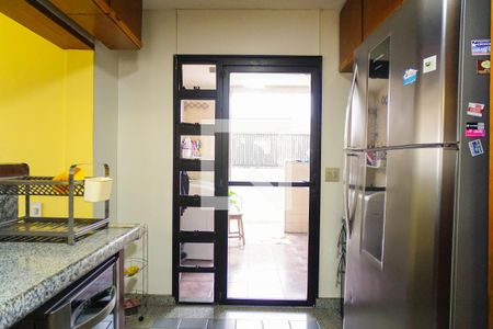 Apartamento à venda com 420m², 4 quartos e 2 vagas Apartamento à venda com 420m², 4 quartos e 2 vagasCozinha