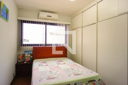 Apartamento à venda com 420m², 4 quartos e 2 vagas Apartamento à venda com 420m², 4 quartos e 2 vagasQuarto 1