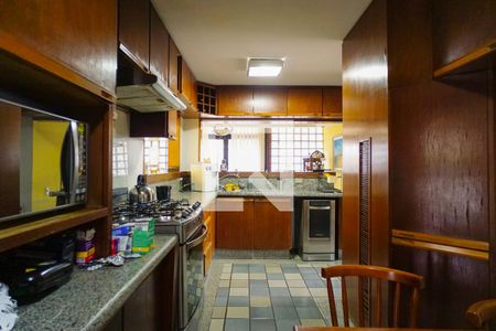 Apartamento à venda com 420m², 4 quartos e 2 vagas Apartamento à venda com 420m², 4 quartos e 2 vagasCozinha