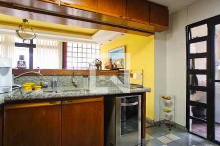 Apartamento à venda com 420m², 4 quartos e 2 vagas Apartamento à venda com 420m², 4 quartos e 2 vagasCozinha