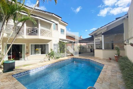 Casa de condomínio à venda com 420m², 4 quartos e 4 vagasPiscina