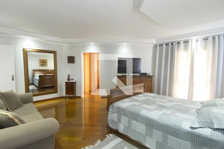 Casa de condomínio à venda com 420m², 4 quartos e 4 vagasSuíte master