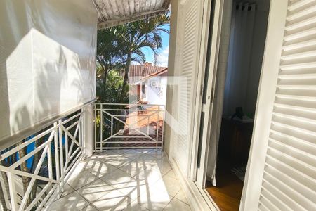 Casa de condomínio à venda com 420m², 4 quartos e 4 vagasSacada