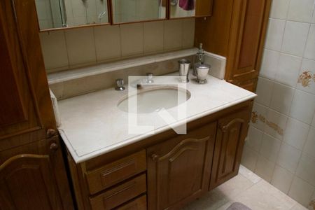 Casa à venda com 150m², 3 quartos e 3 vagas Casa à venda com 150m², 3 quartos e 3 vagasBanheiro quarto 3