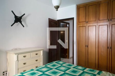 Casa à venda com 150m², 3 quartos e 3 vagas Casa à venda com 150m², 3 quartos e 3 vagasQuarto 3 suite