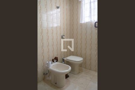 Casa à venda com 150m², 3 quartos e 3 vagas Casa à venda com 150m², 3 quartos e 3 vagasBanheiro