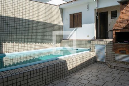 Casa à venda com 150m², 3 quartos e 3 vagas Casa à venda com 150m², 3 quartos e 3 vagasQuintal